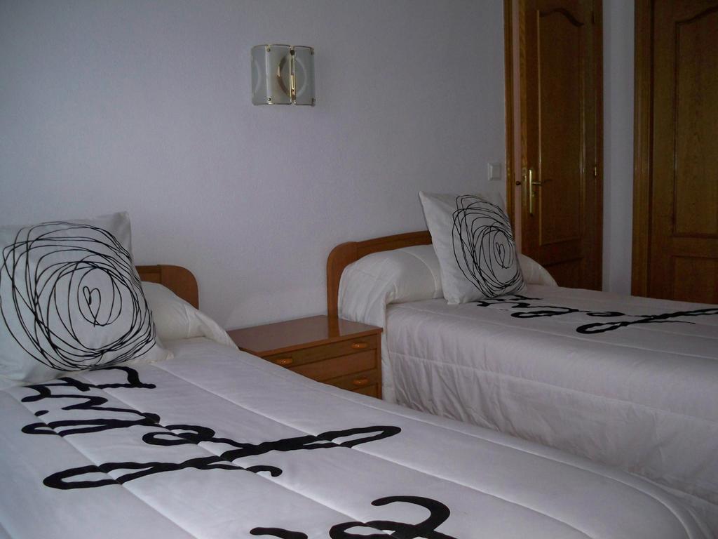 גלנדה Hostal "Los Chanos El Ruso" מראה חיצוני תמונה