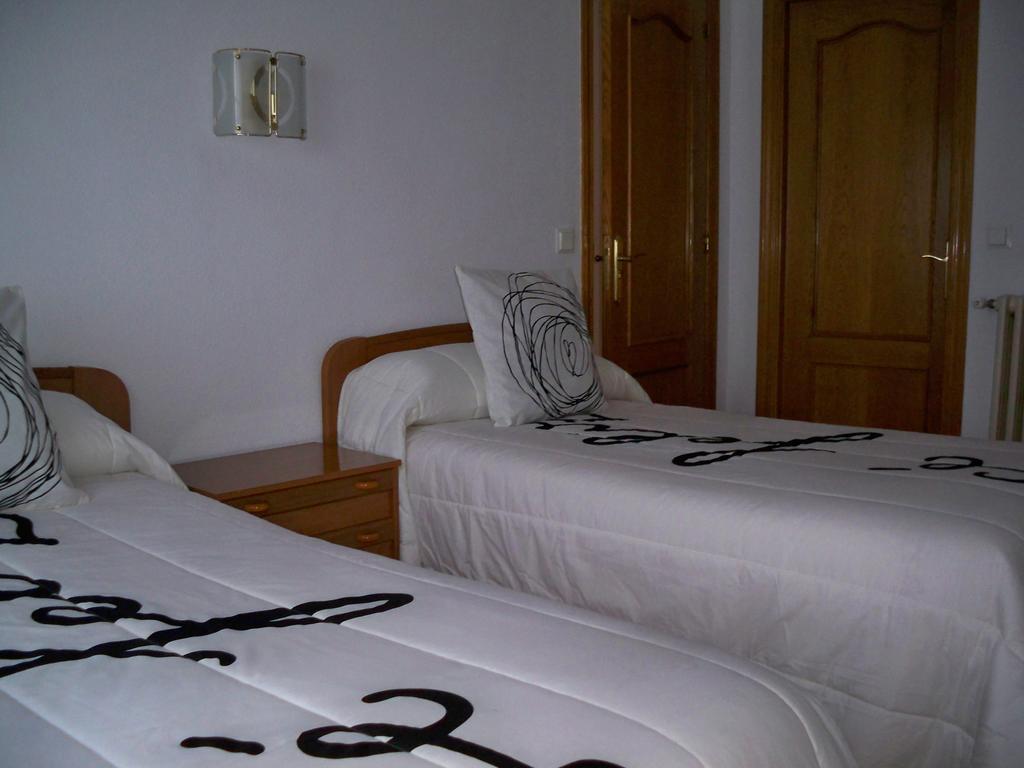 גלנדה Hostal "Los Chanos El Ruso" מראה חיצוני תמונה