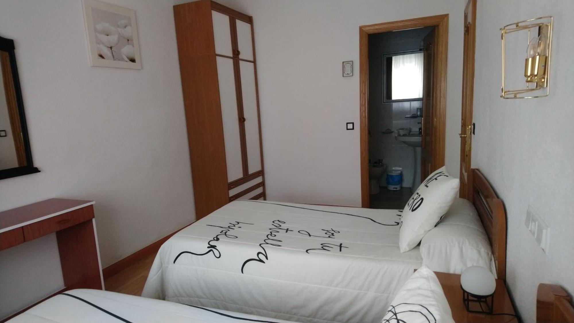 גלנדה Hostal "Los Chanos El Ruso" מראה חיצוני תמונה